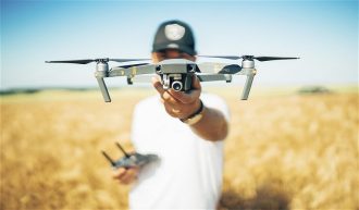 Aplikasi iPhone terbaik untuk belajar menerbangkan drone